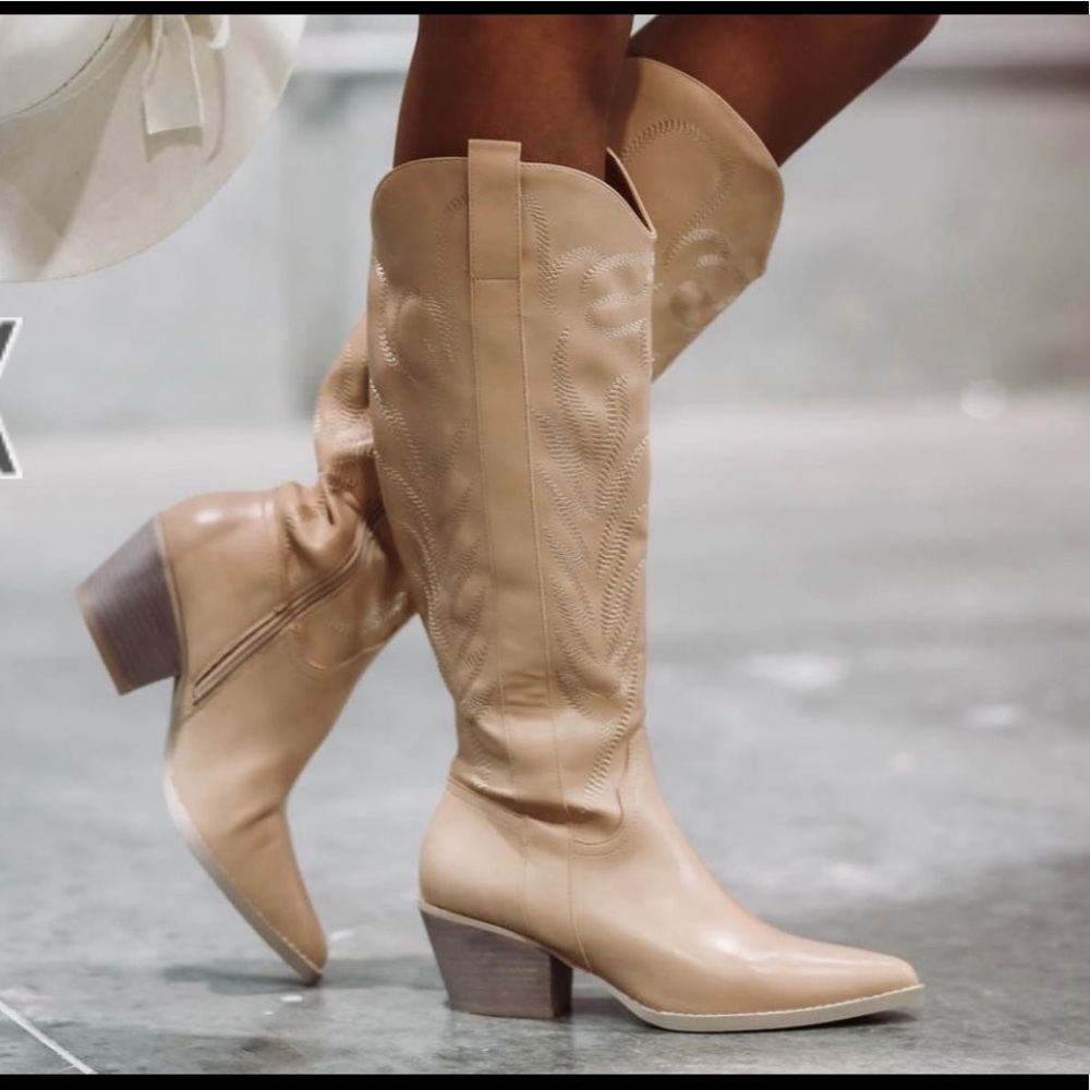 Hello Dolly Nude Boot - Women’s Cowboy/Western